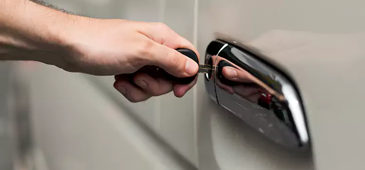 Why Choose Our Auto Locksmith Team in Hutchinson, KS?